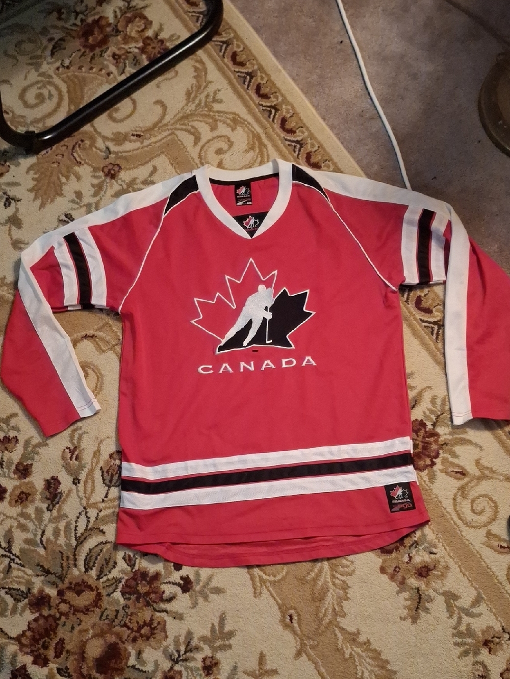 Canada Red Hockey Jersey - Official Team Style